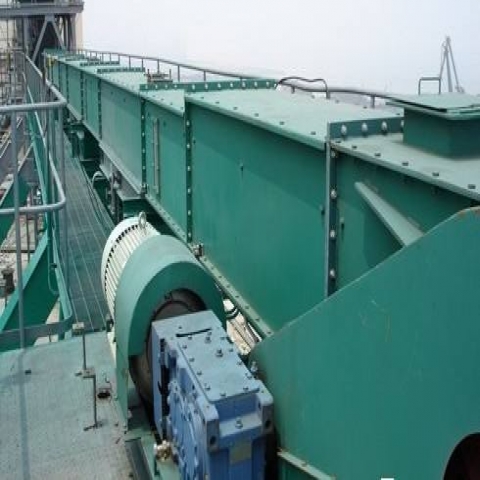 新疆布袋除塵器的刮板輸送機(jī)是怎樣運(yùn)行的